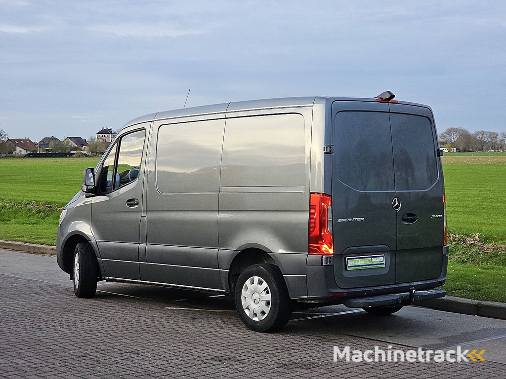 MERCEDES-BENZ SPRINTER 214 l1h1 trekhaak mbux