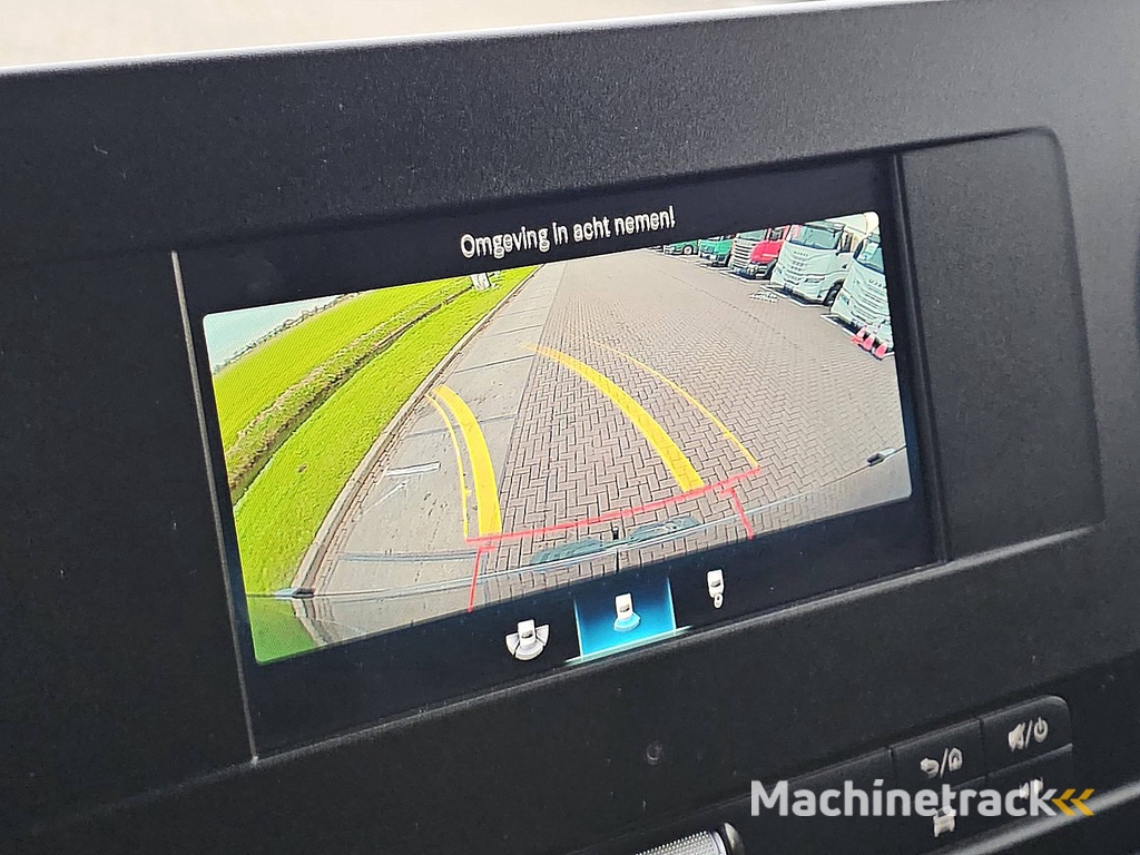 MERCEDES-BENZ SPRINTER 214 l1h1 trekhaak mbux