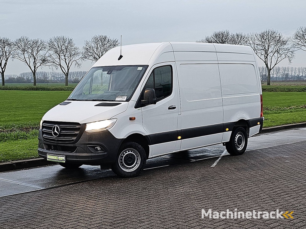 MERCEDES-BENZ SPRINTER 317 l2h2 mbux navi rwd!