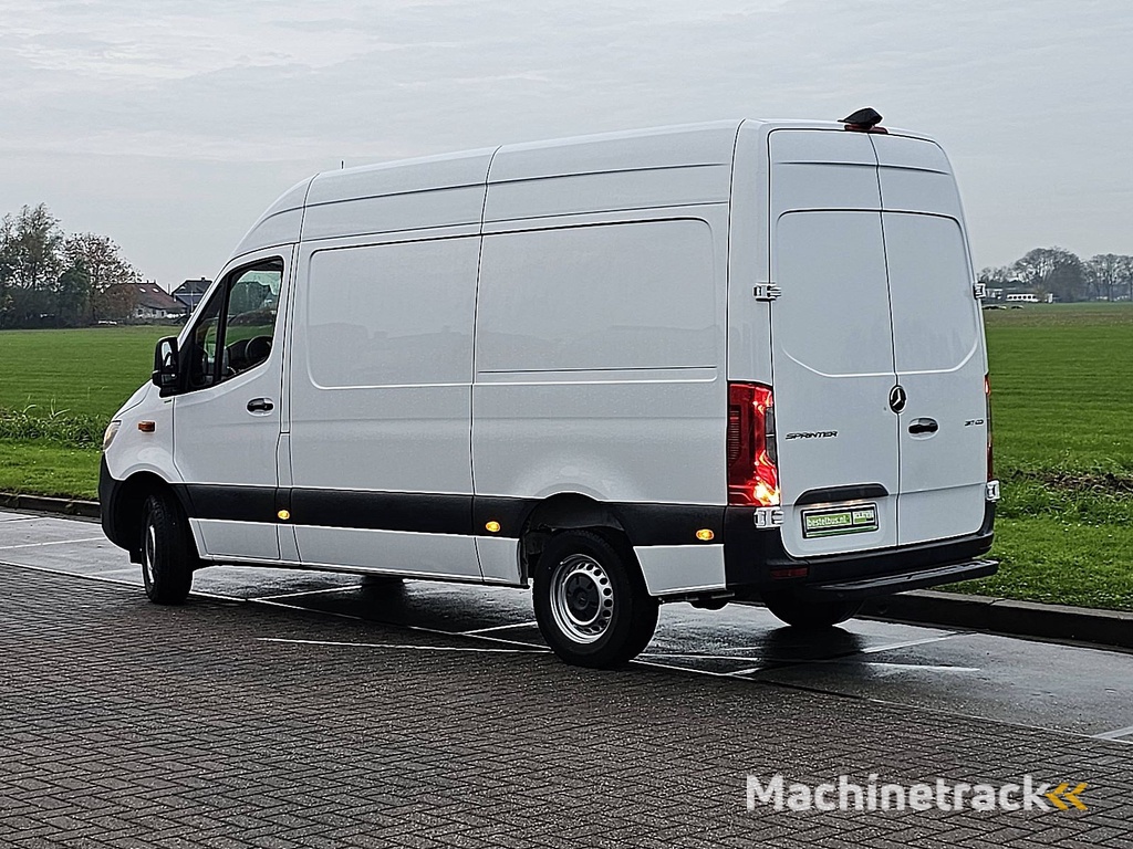 MERCEDES-BENZ SPRINTER 317 l2h2 mbux navi rwd!