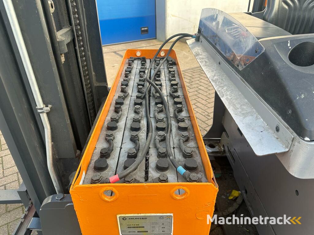 VS-21964 Triplex reachtruck Still FMX14 BJ2018