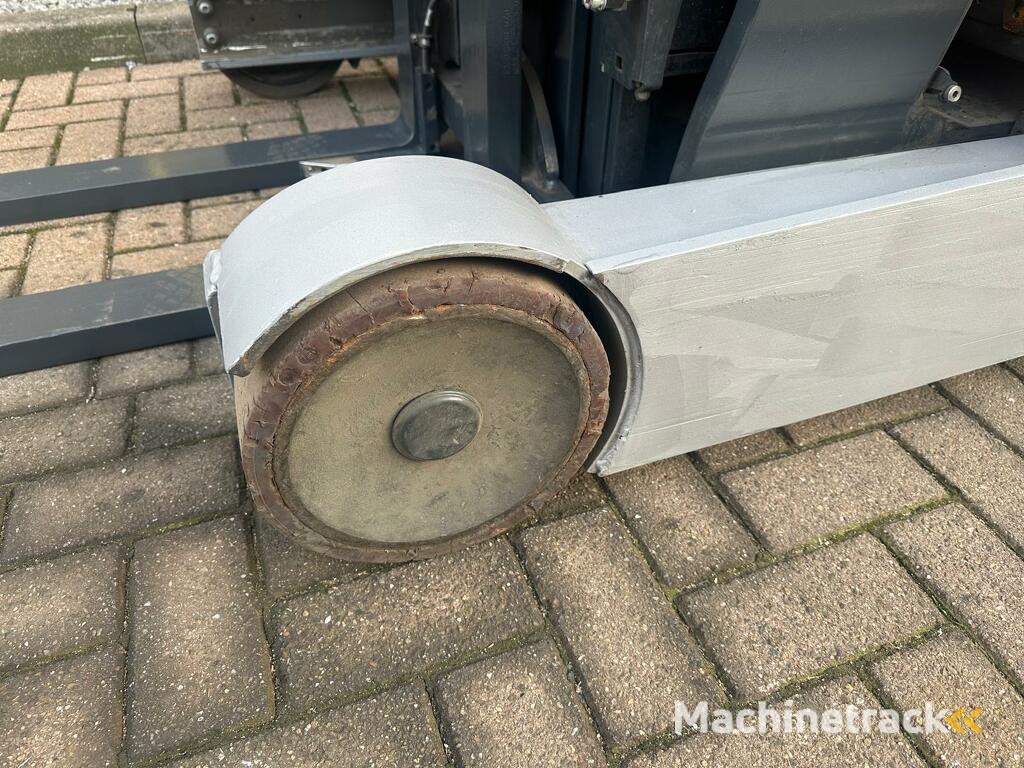 VS-21964 Triplex reachtruck Still FMX14 BJ2018