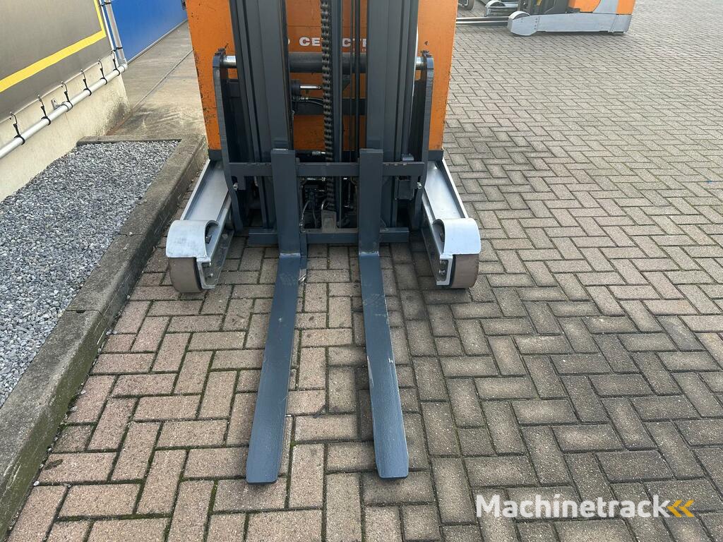 VS-21964 Triplex reachtruck Still FMX14 BJ2018