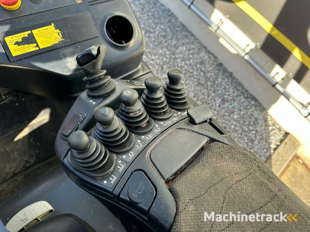 VS-22049 Elektrische triplex ATEX heftruck Linde E25 BJ2015