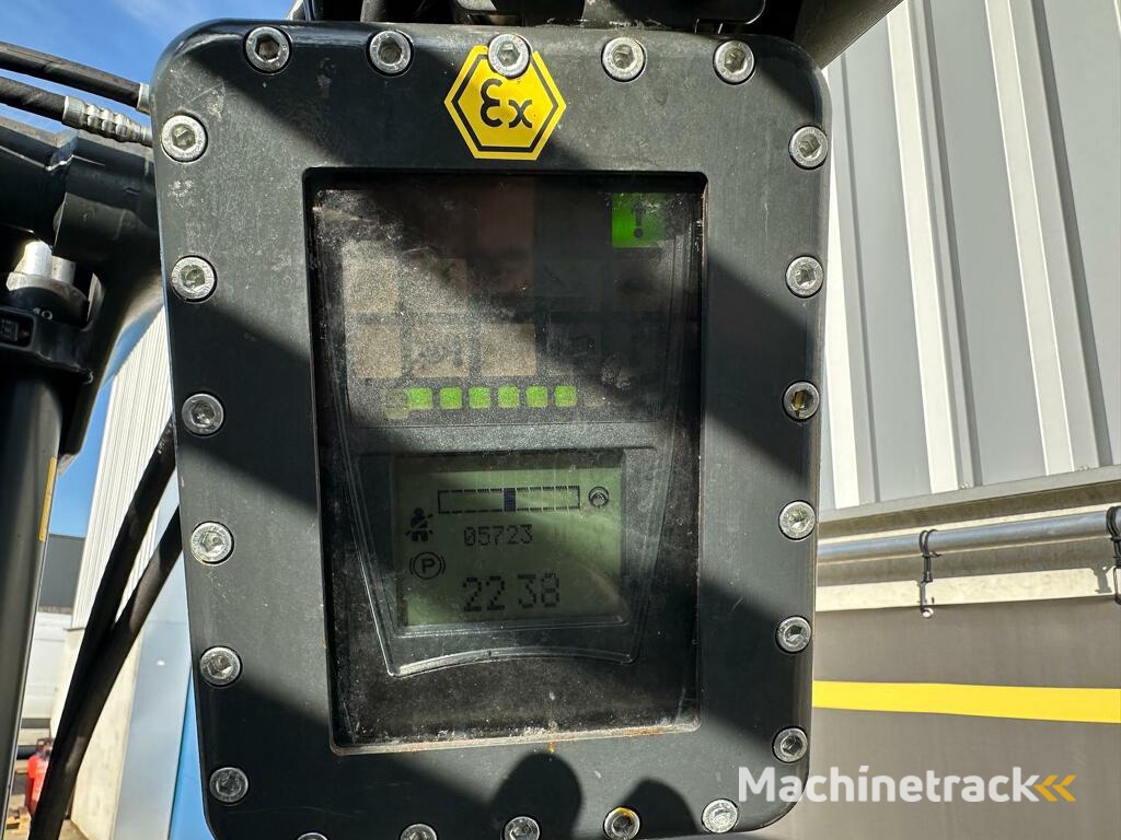 VS-22049 Elektrische triplex ATEX heftruck Linde E25 BJ2015