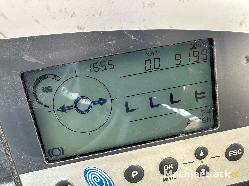 VS-22151 Reachtruck FM-X14 BJ2015 9.200mm Sideshift