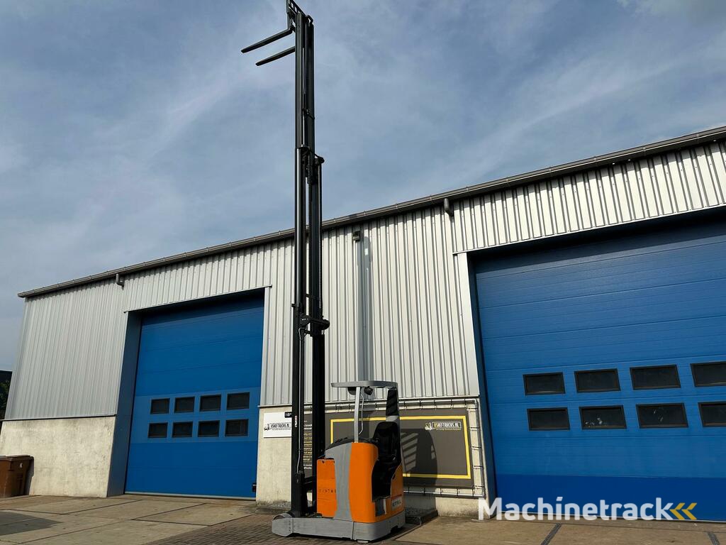 VS-22151 Reachtruck FM-X14 BJ2015 9.200mm Sideshift