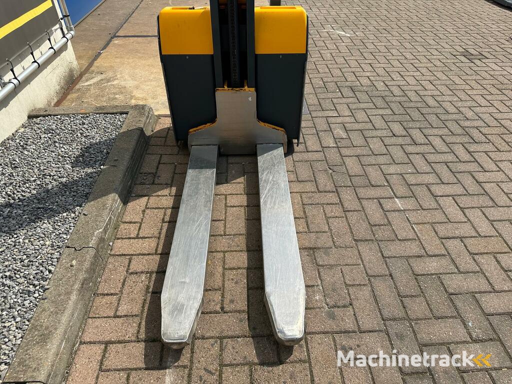 VS-22285 Elektrische compacte stapelaar Jungheinrich 1560mm