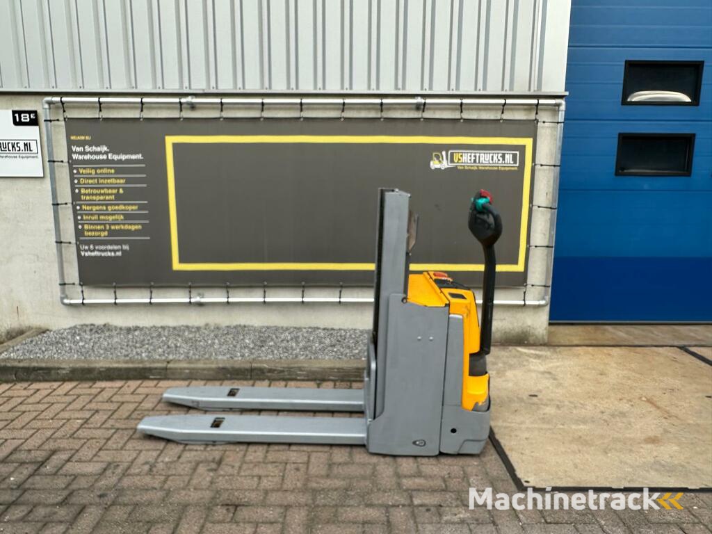VS-22409 Elektrische stapelaar JungheinrichEMD118i Initiele lift 1860mm