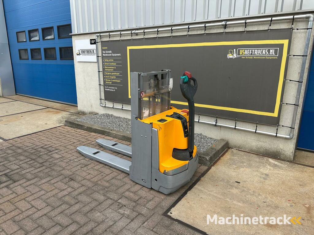 VS-22409 Elektrische stapelaar JungheinrichEMD118i Initiele lift 1860mm