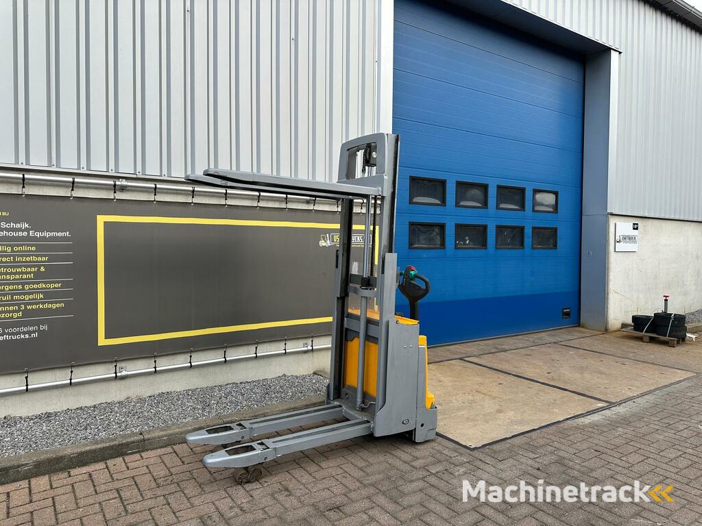 VS-22409 Elektrische stapelaar JungheinrichEMD118i Initiele lift 1860mm