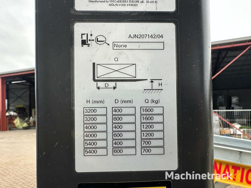VS-22382 Elektrische triplex meerijdstapelaar 5400mm bj2017