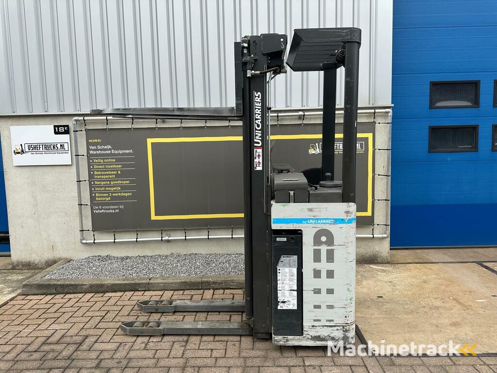 VS-22382 Elektrische triplex meerijdstapelaar 5400mm bj2017