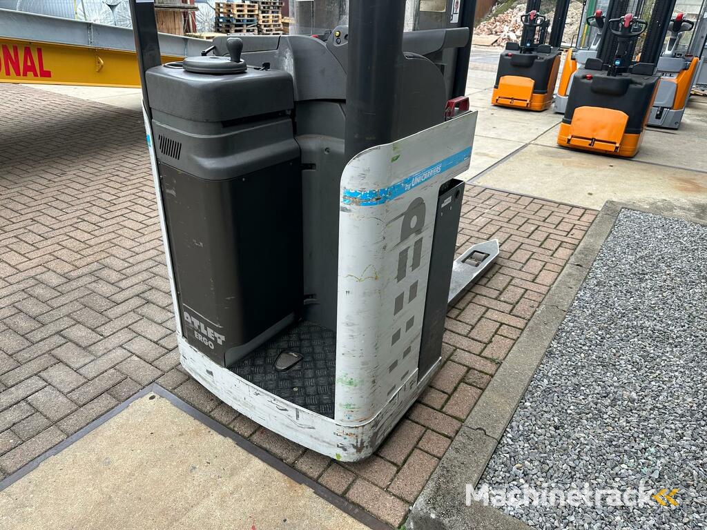 VS-22382 Elektrische triplex meerijdstapelaar 5400mm bj2017