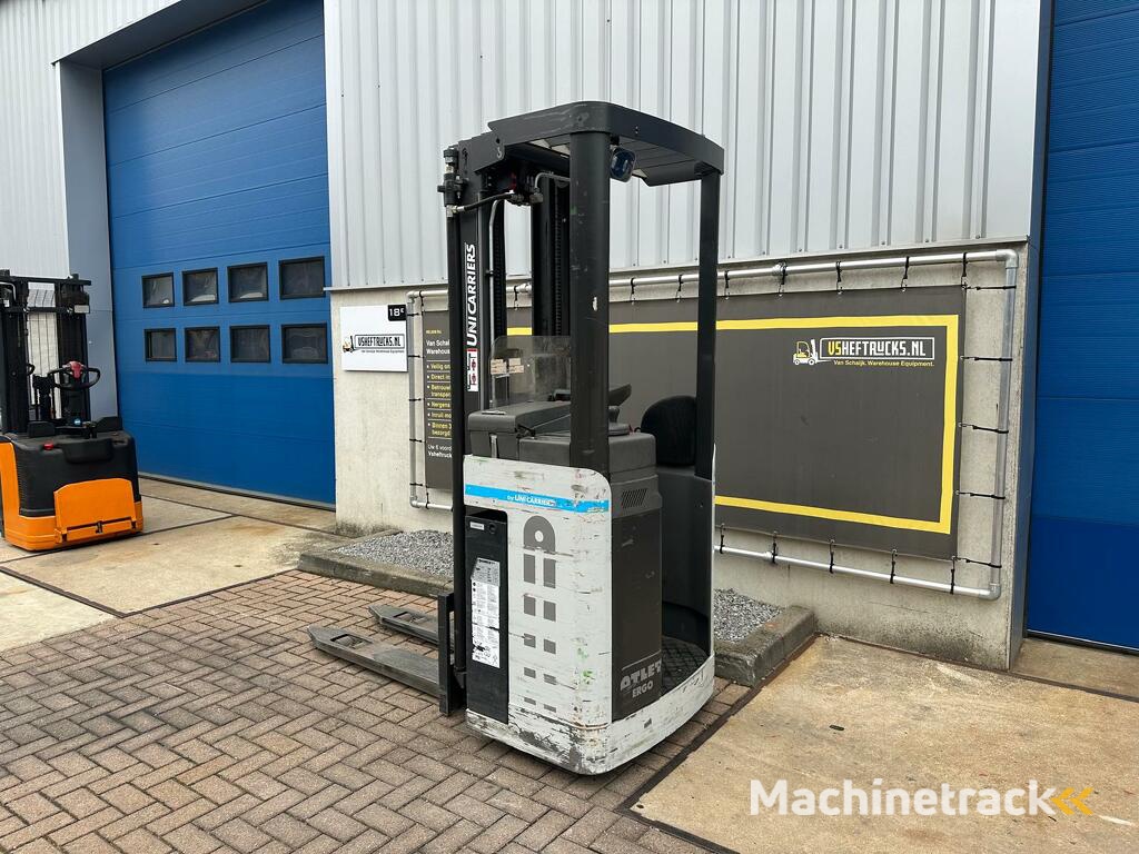 VS-22382 Elektrische triplex meerijdstapelaar 5400mm bj2017