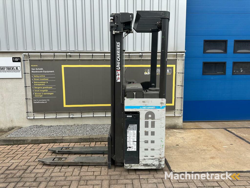 VS-22382 Elektrische triplex meerijdstapelaar 5400mm bj2017