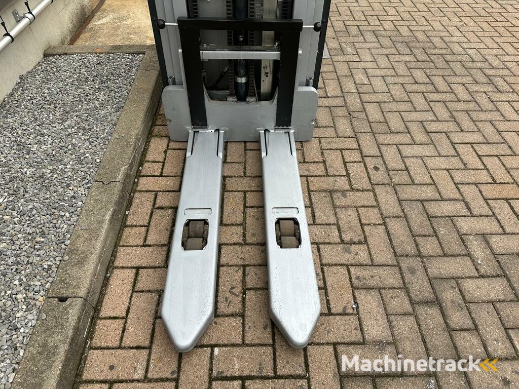 VS-22420 Elektrische triplex stapelaar Still EXVSF14 4716mm