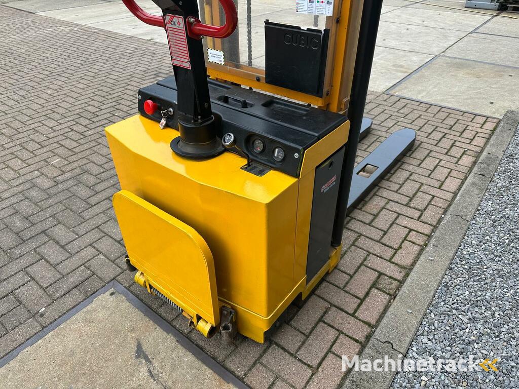 VS-22448 Elektrische stapelaar S14i lange lepels 3.350mm