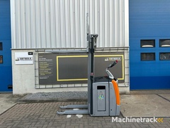 vs-22447-elektrische-triplex-stapelaar-still-5.016mm-weinig-uren