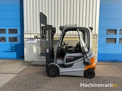 vs-22296-elektrische-triplex-heftruck-still-rx60-25-freelift