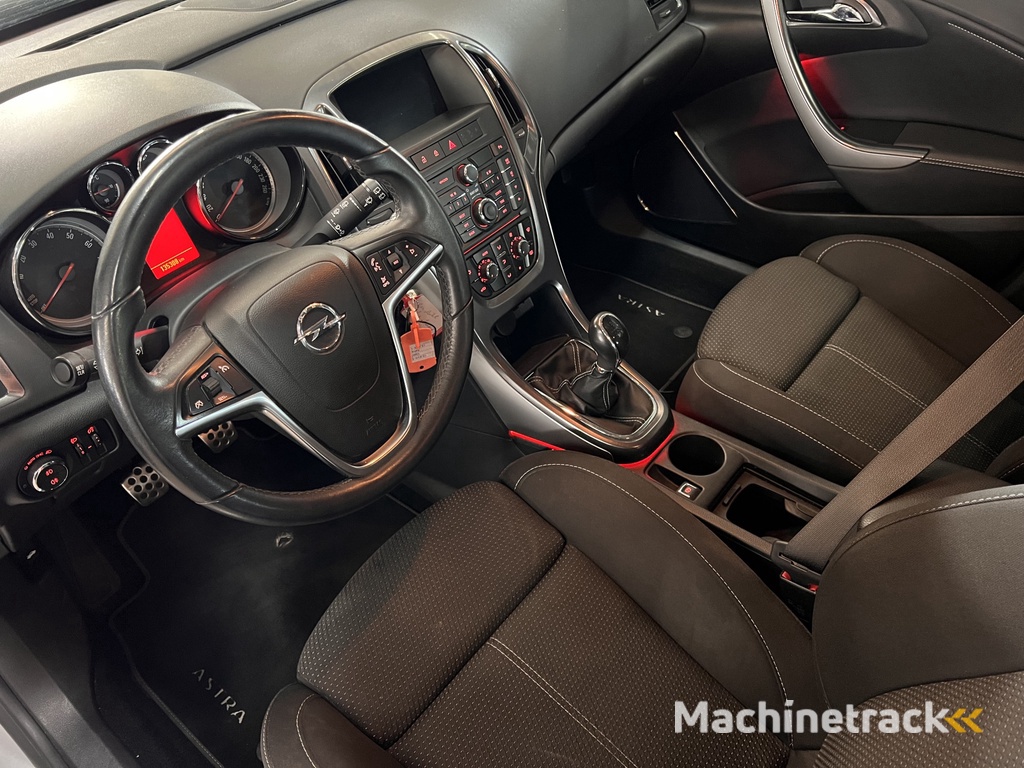 Opel Astra 1.4 Turbo Sport 15-XVX-1