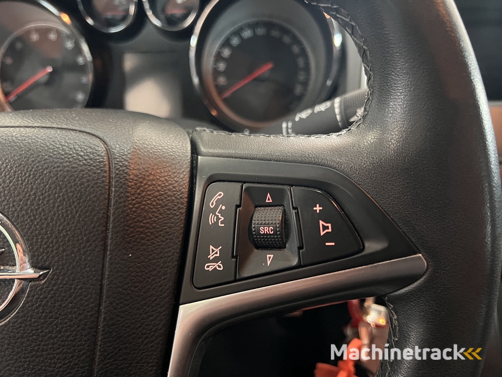 Opel Astra 1.4 Turbo Sport 15-XVX-1