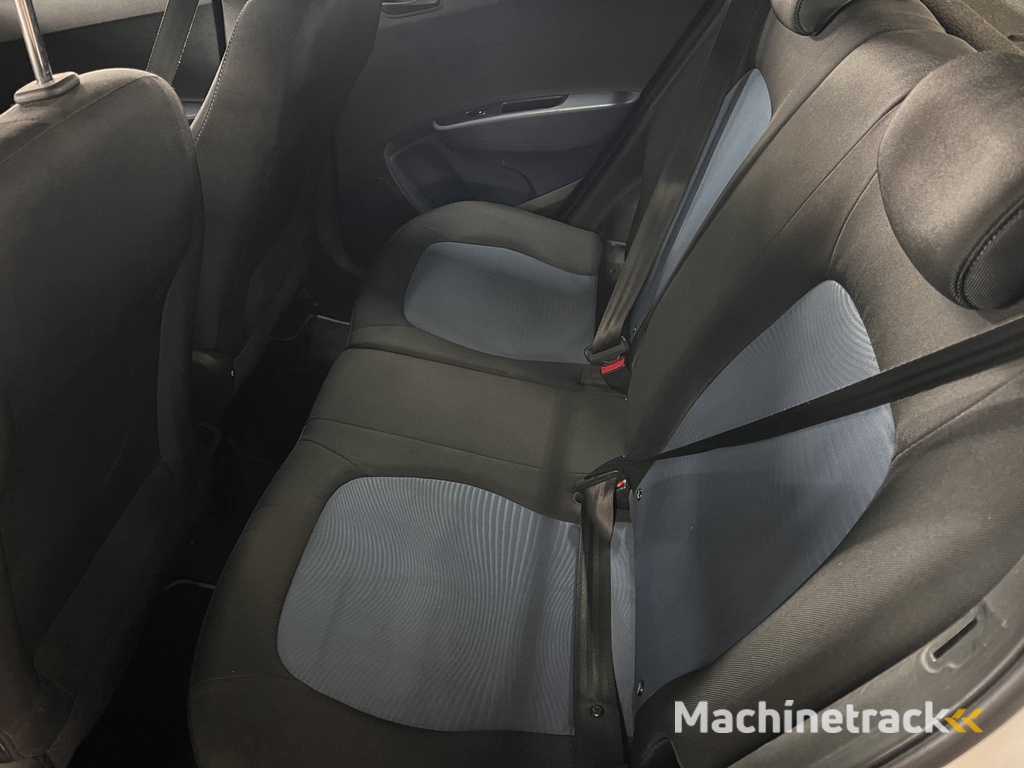 Hyundai i10 1.0i i-Motion Comfort nieuwe koppeling HX-328-G