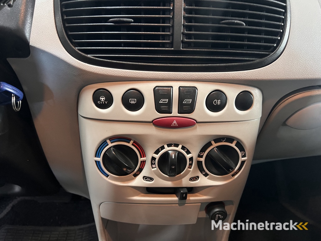 Fiat Punto 1.2-16V Dynamic automaat 73-PK-PS