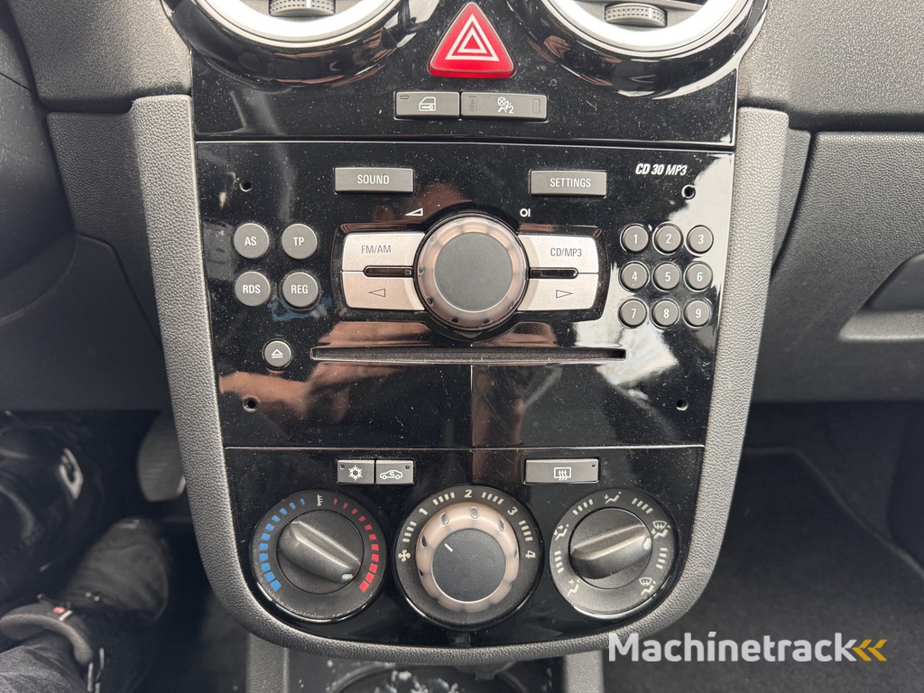 Opel Corsa 1.4-16V Cosmo X-115-KS