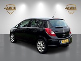 Minituur van Opel Corsa 1.4-16V Cosmo X-115-KS