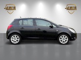Minituur van Opel Corsa 1.4-16V Cosmo X-115-KS