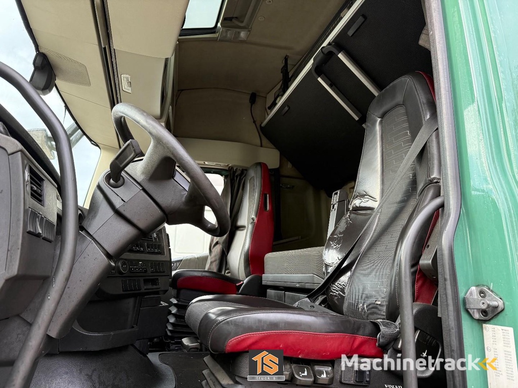 Volvo FH 460 - 2 TANKS - NL TOP TRUCK - HEBESATTEL - LIFTING FIFTH WHEEL - TUV 7/26 TS737286