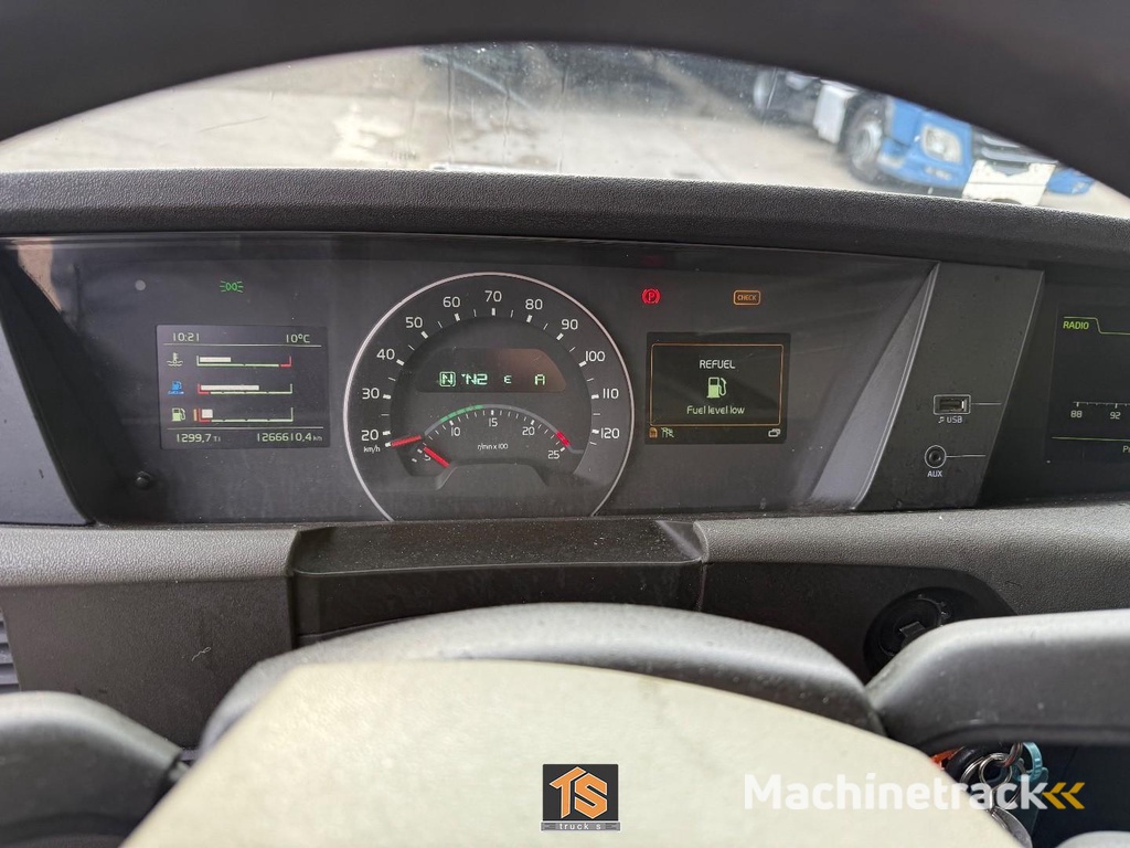 Volvo FH 460 - 2 TANKS - NL TOP TRUCK - HEBESATTEL - LIFTING FIFTH WHEEL - TUV 7/26 TS737286