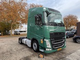 Minituur van Volvo FH 460 - 2 TANKS - NL TOP TRUCK - HEBESATTEL - LIFTING FIFTH WHEEL - TUV 7/26 TS737286
