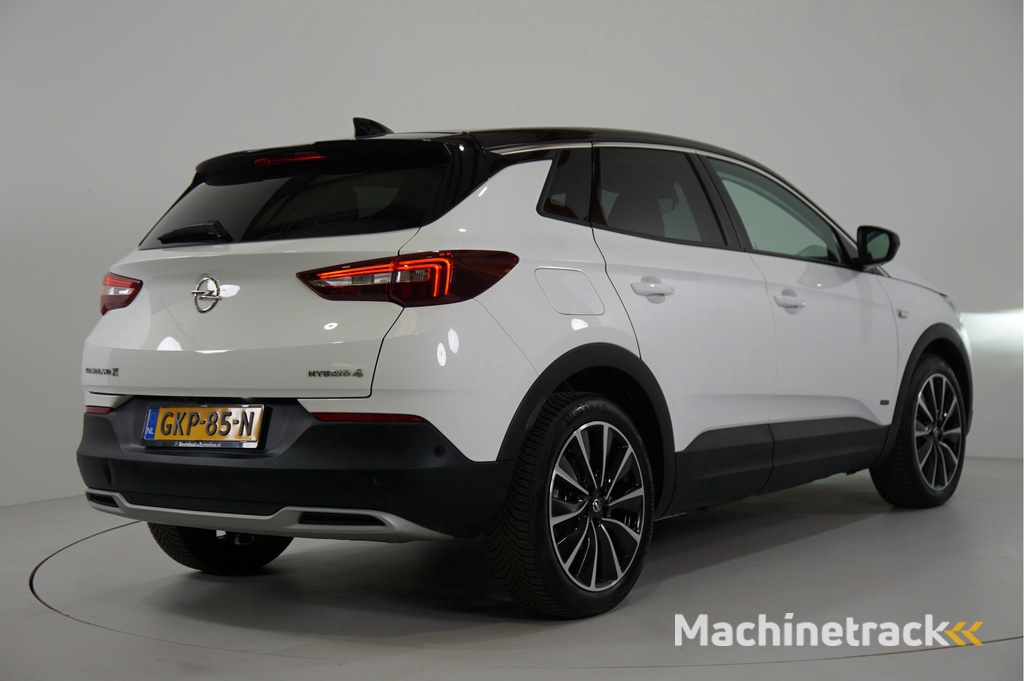 Opel Grandland 1.6 Turbo Hybrid4 PHEV 300 pk | Camera | Navi | Cruise | Stl. verw. | Parkeerass. | Dodehoek |