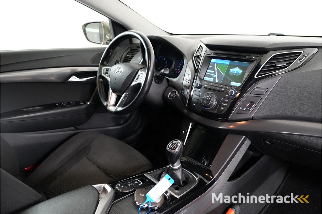 Hyundai i40 Wagon 1.6 GDI Blue Go! Edition | Camera | Navi | Cruise | Climate |