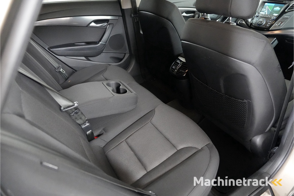 Hyundai i40 Wagon 1.6 GDI Blue Go! Edition | Camera | Navi | Cruise | Climate |