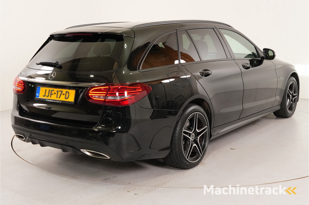 Mercedes-Benz C-klasse Estate 300 e AMG Night PHEV 320 pk | Camera | Stl. verw. | Memory | El. achterklep | Inparkeer |