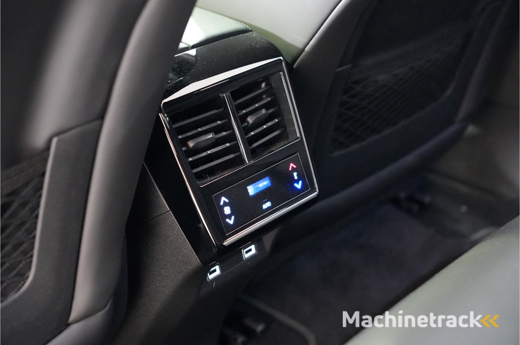 DS 7 Crossback 1.6 E-Tense PHEV 300 pk 4x4 La Première | Nachtzicht | Massagestoelen | Focal Electra Audio | Nappa Lederen bekleding | 360° Camera |