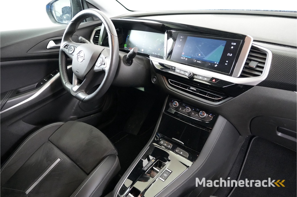 Opel Grandland 1.6 Turbo PHEV 300 pk 4x4 GSe | Trekhaak | El. achterklep | 360° Camera | Cruise Adaptief | Dodehoek | LED |