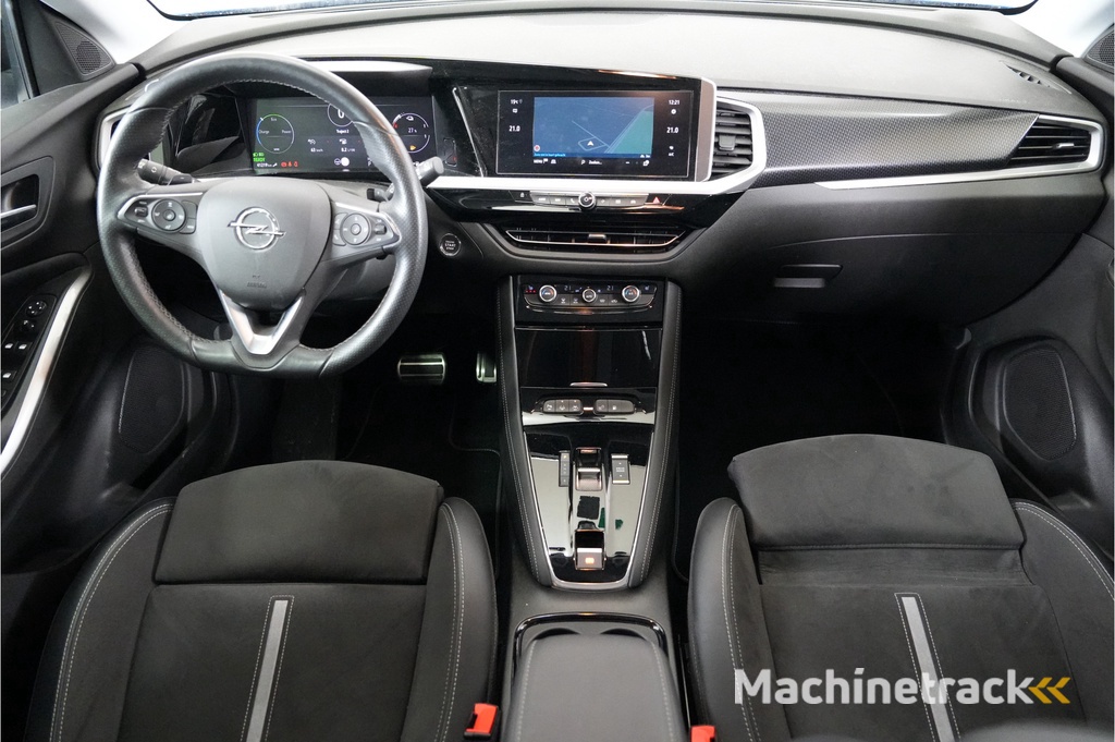 Opel Grandland 1.6 Turbo PHEV 300 pk 4x4 GSe | Trekhaak | El. achterklep | 360° Camera | Cruise Adaptief | Dodehoek | LED |