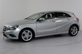 Minituur van Mercedes-Benz A-klasse 200 AMG | Leder | Navi | Stl. Verw. | PDC v/a |