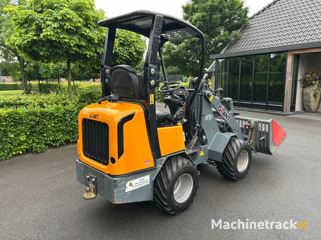 Giant D332ST MARGE VERKOCHT