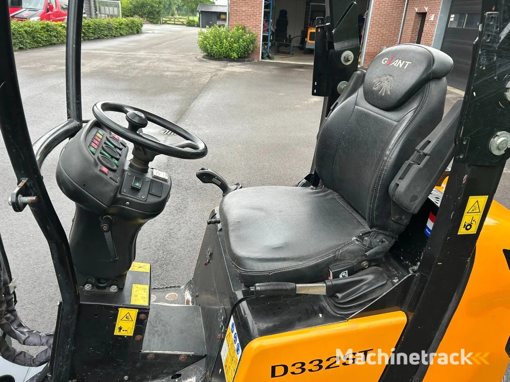 Giant D332ST MARGE VERKOCHT