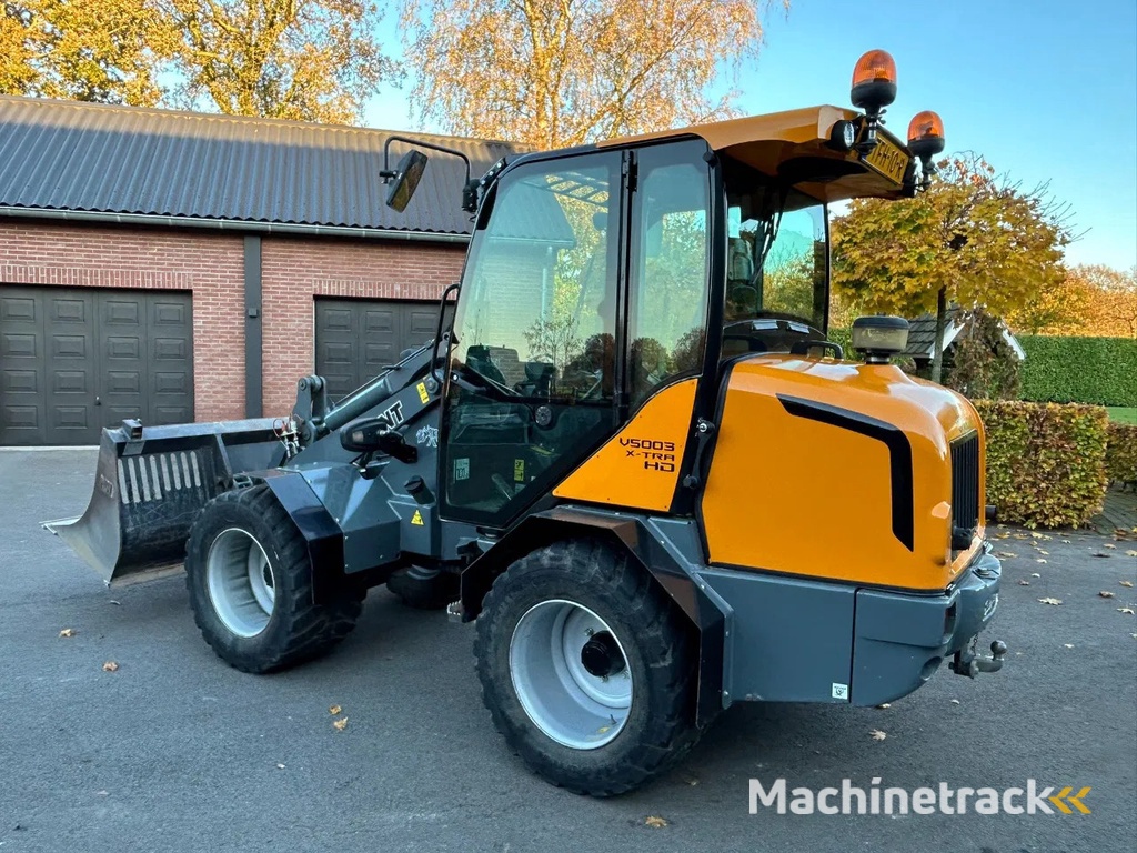 Giant V5003 X-tra HD