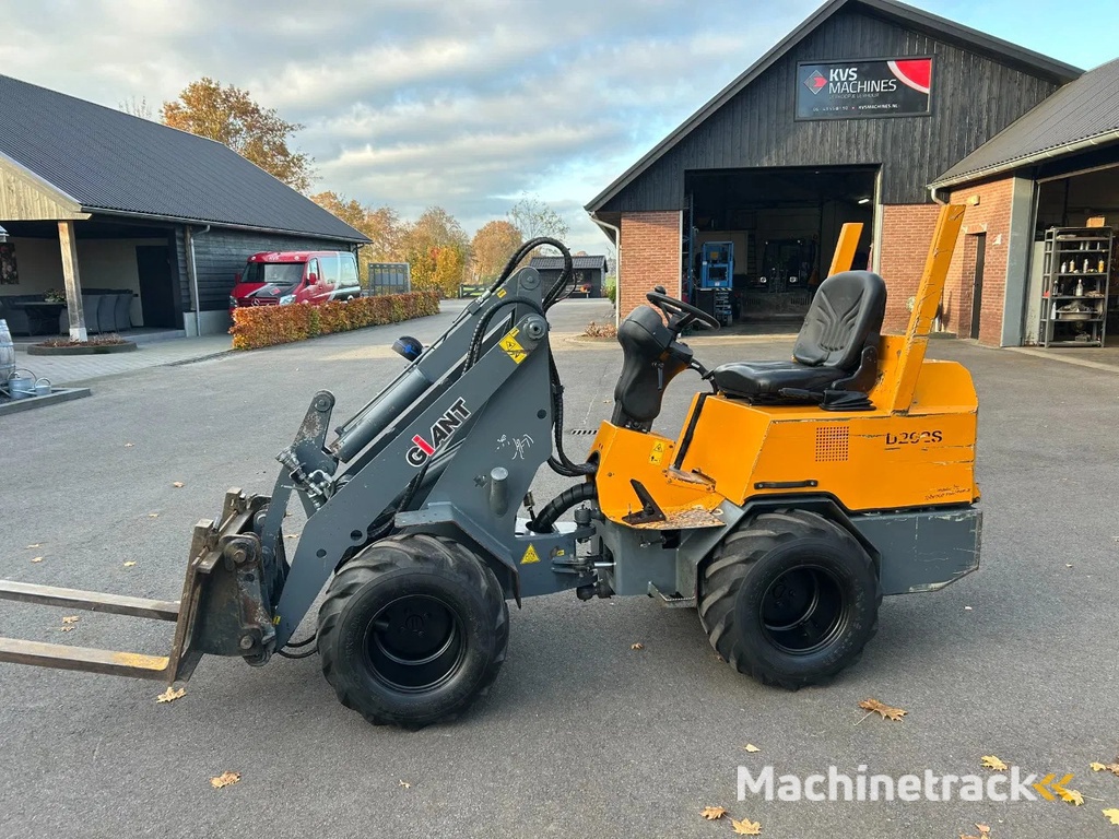 Giant 2 X Giant D262S