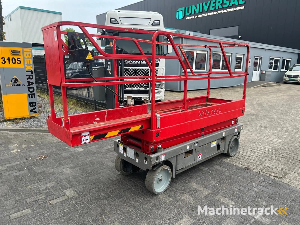 Haulotte Compact 8 hoogwerker - schaarlift - 8.2M hoogwerker - schaarlift - 8.2M