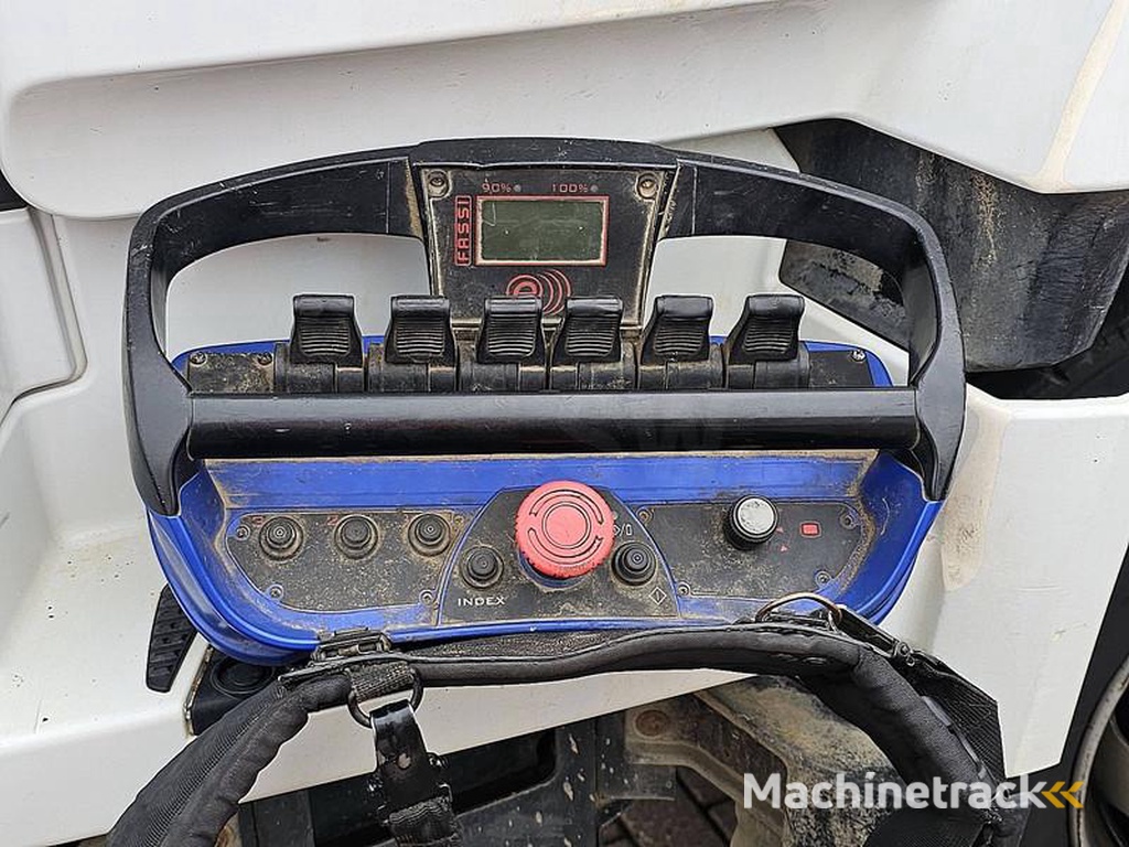 Mercedes AROCS 3243 FASSI F175A023