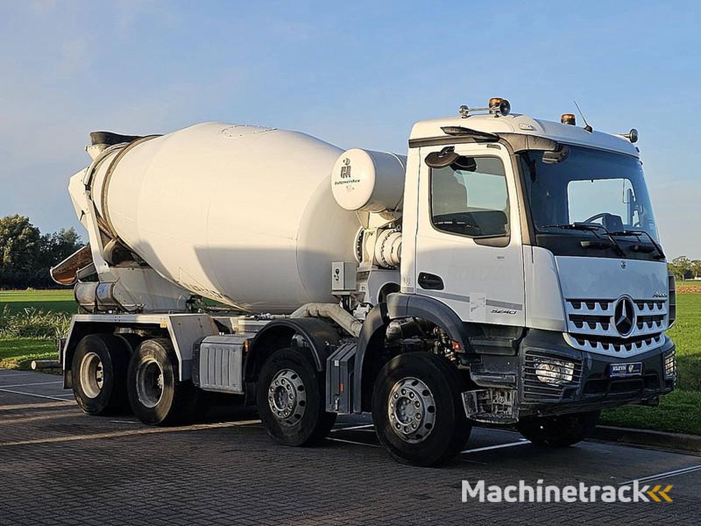 Mercedes AROCS 3240 PUTZMEISTER 9M3