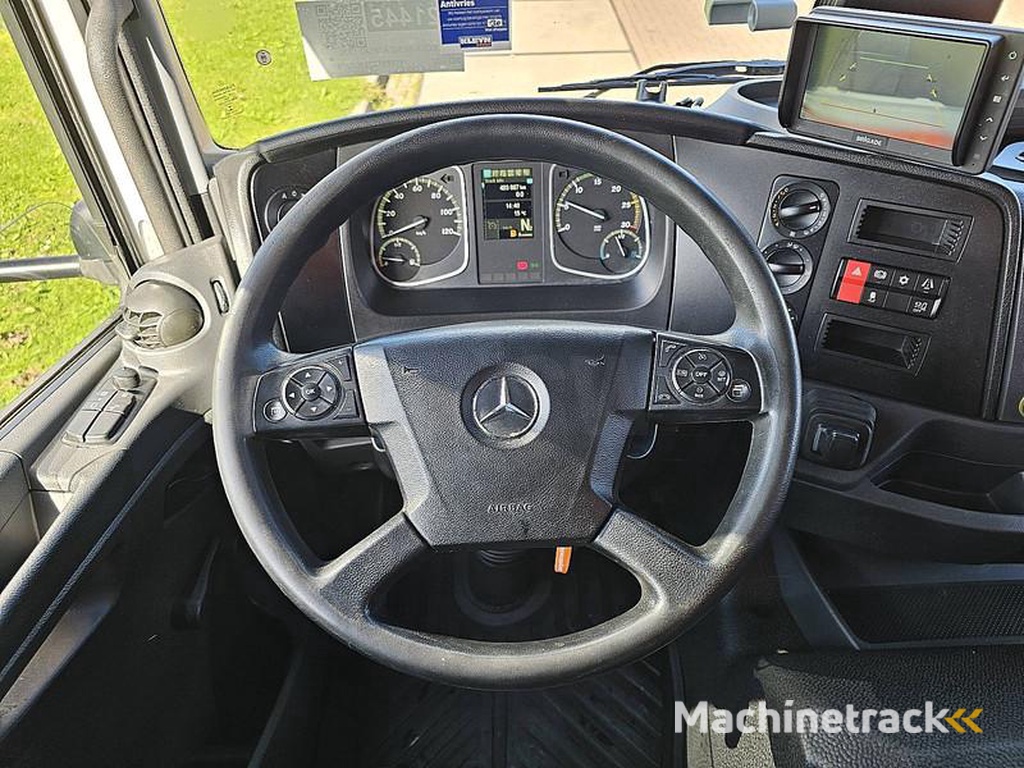 Mercedes ATEGO 1230 TAILLIFT AIRCO AHK
